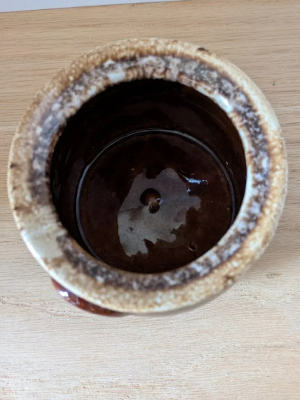 Hull Pottery Brown Drip Glaze Bean Pot/Sugar Bowl w/Lid